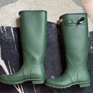 Hunter Forest Green Waterproof Boots.